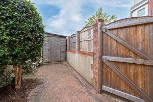 Rear - click for photo gallery